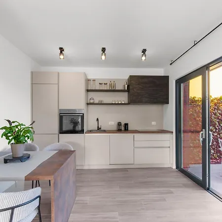 New Casa Familia With Frontyard, Backyard And Great Bbq! Holiday home *